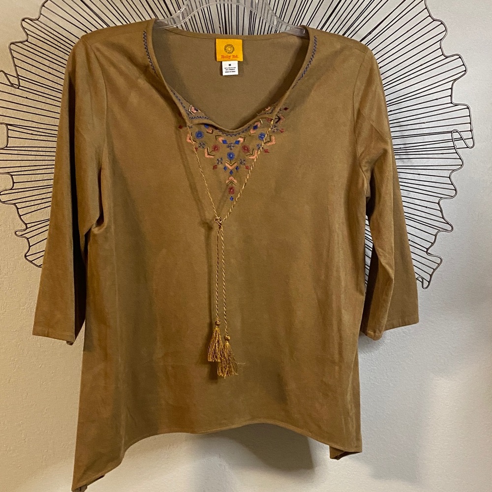 Ruby Rd. Faux Suede Peasant Shirt Embroidery on Tan Size M